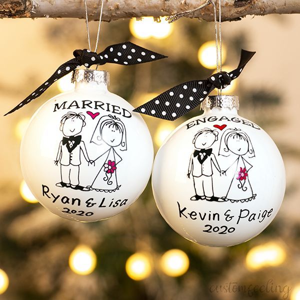 MARRIED/ENGAGED CHRISTMAS ORNAMENT